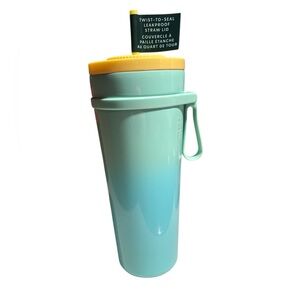 New Starbucks 2025 Vacuum Insulated Tumbler Leakproof Ombre 24oz with Straw